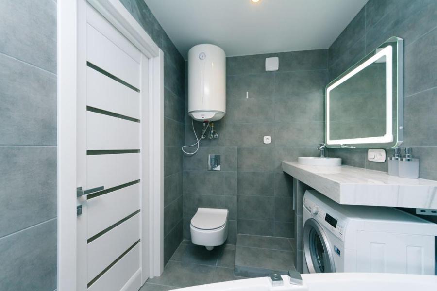 Apartamento Hotrent Olympic Kiev Exterior foto