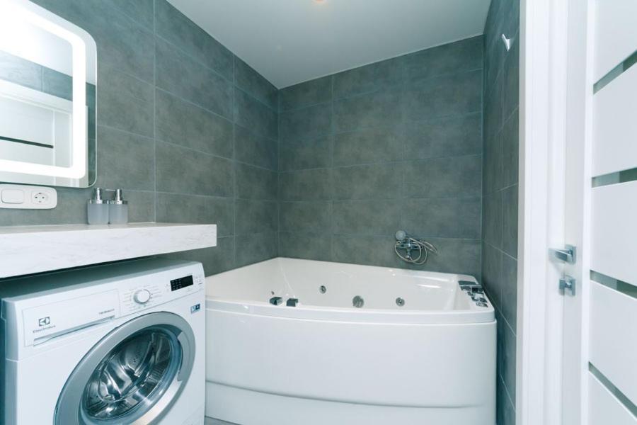 Apartamento Hotrent Olympic Kiev Exterior foto